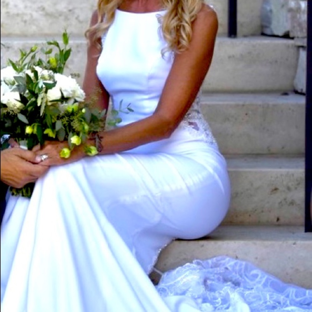 Beaded Illusion Wedding Dress💍